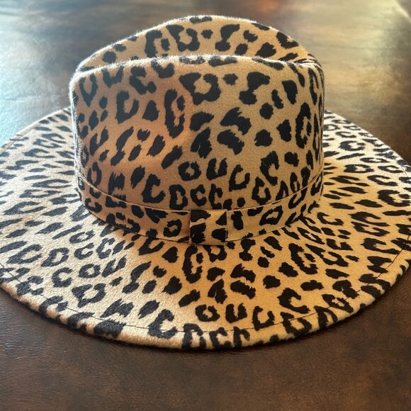 NWT Women's Leopard Print Fedora Hat - Picture 2 of 7